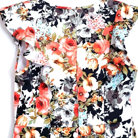 Love Culture White Garden Floral Romper - Picture 6 of 9